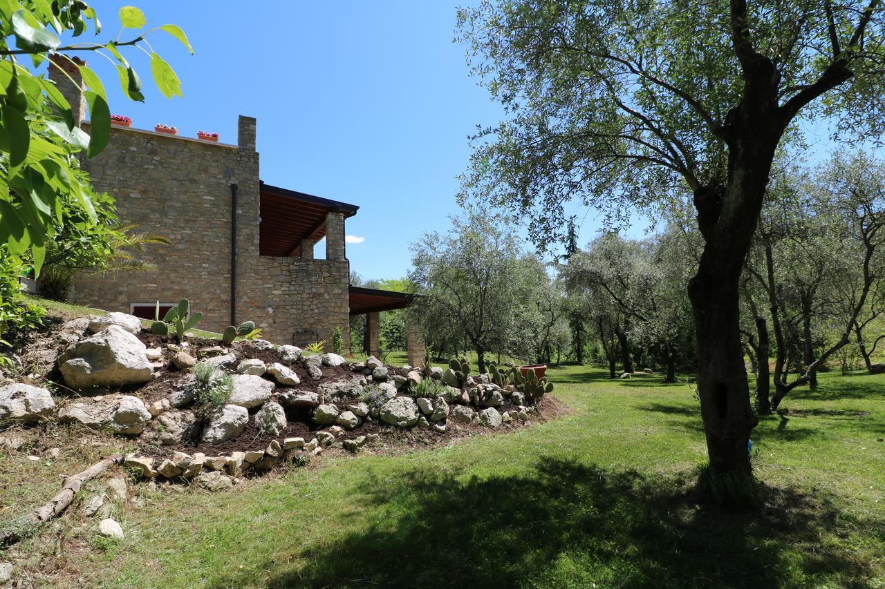 Bed and Breakfast La Cascata Negli Ulivi Toscolano-Maderno Exterior foto