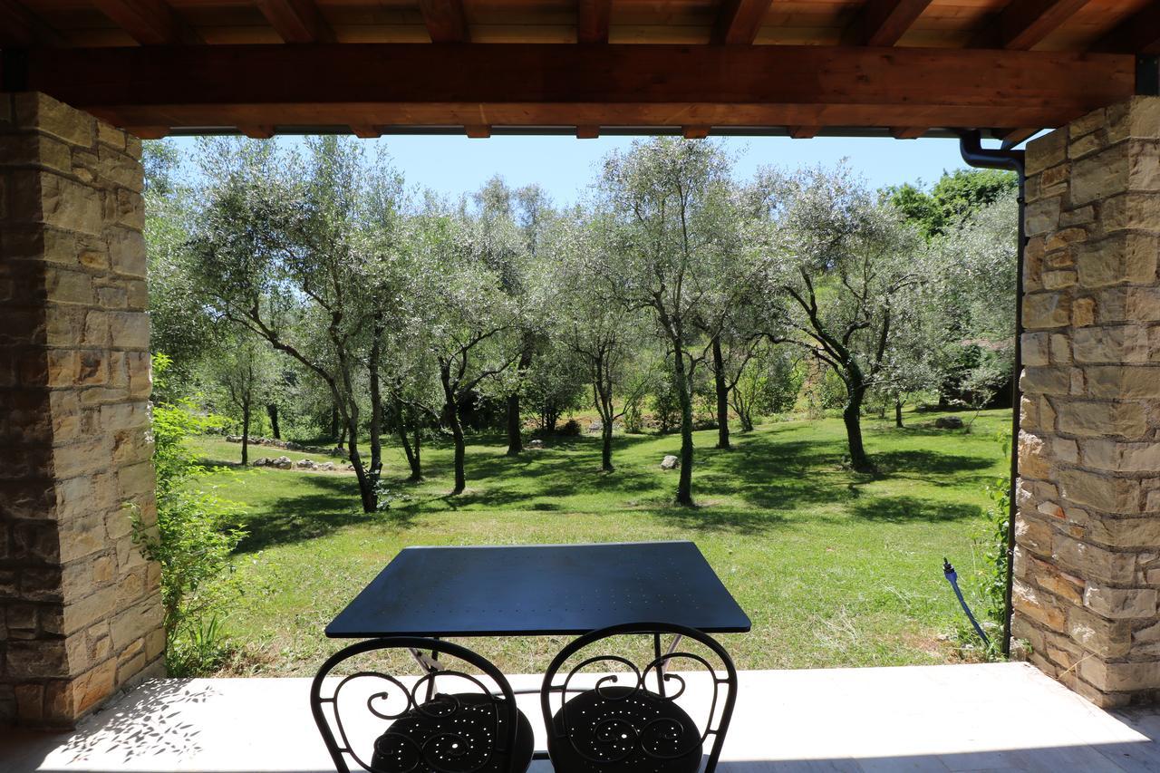 Bed and Breakfast La Cascata Negli Ulivi Toscolano-Maderno Exterior foto